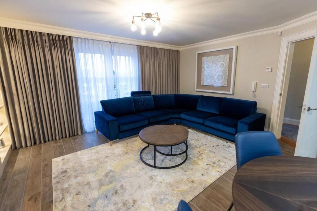 Luxury Town Centre Apartment Cookstown Exterior foto