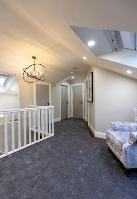 Luxury Town Centre Apartment Cookstown Exterior foto