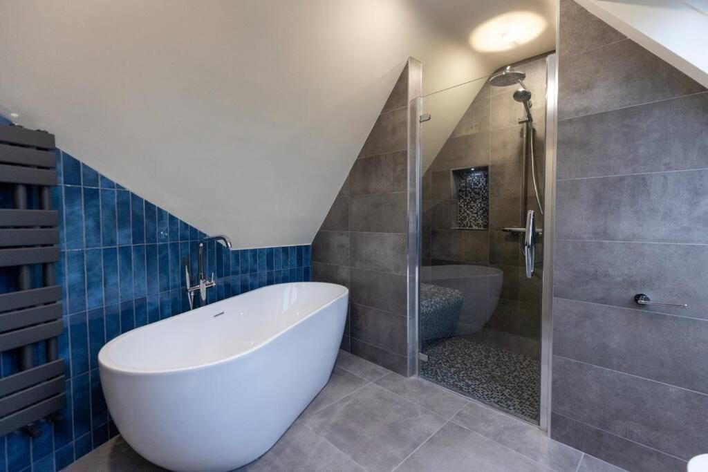 Luxury Town Centre Apartment Cookstown Exterior foto